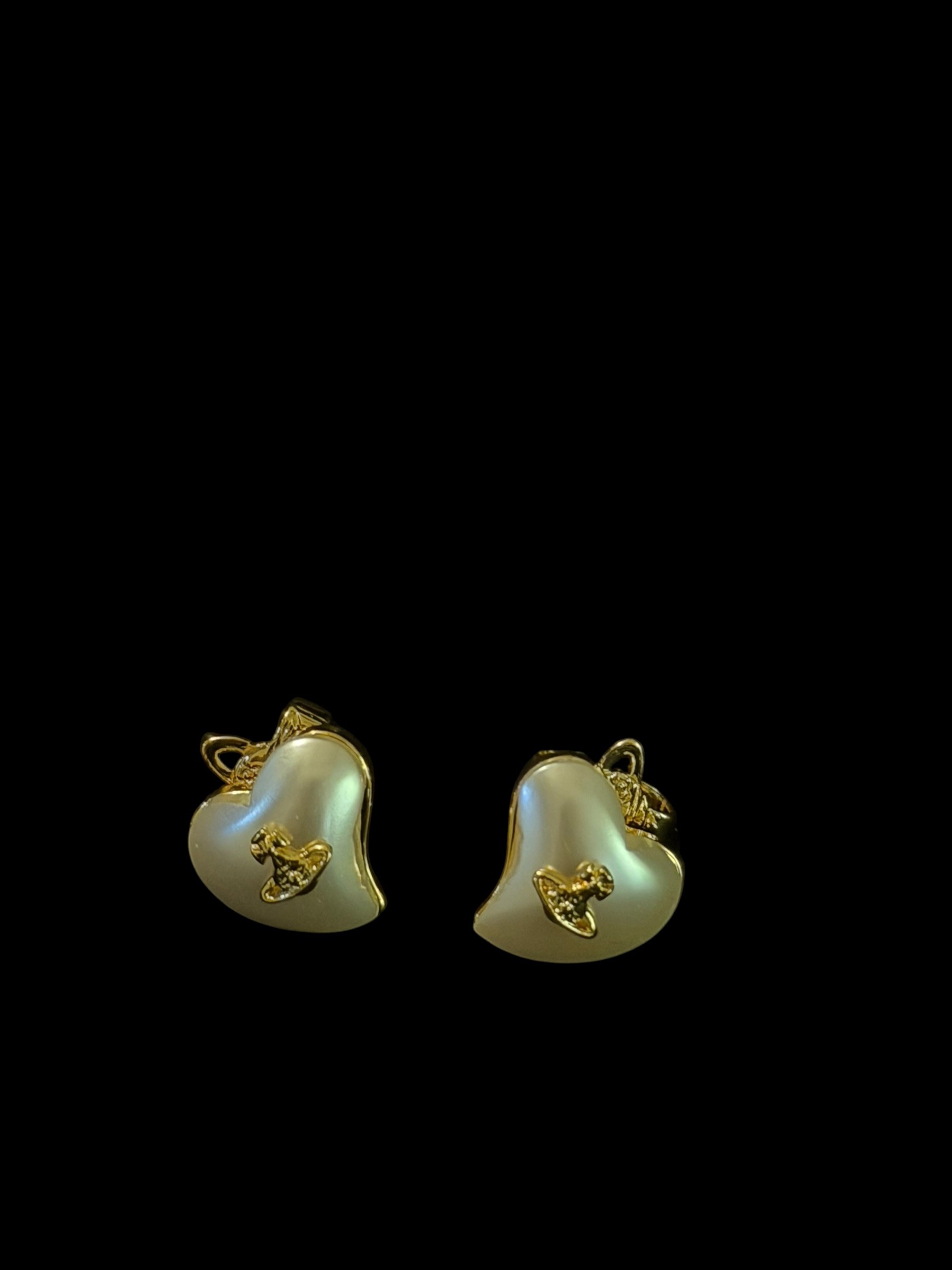 Pendientes de aro de corazón verde de Vivienne Westwood Orbe Oro Y2K