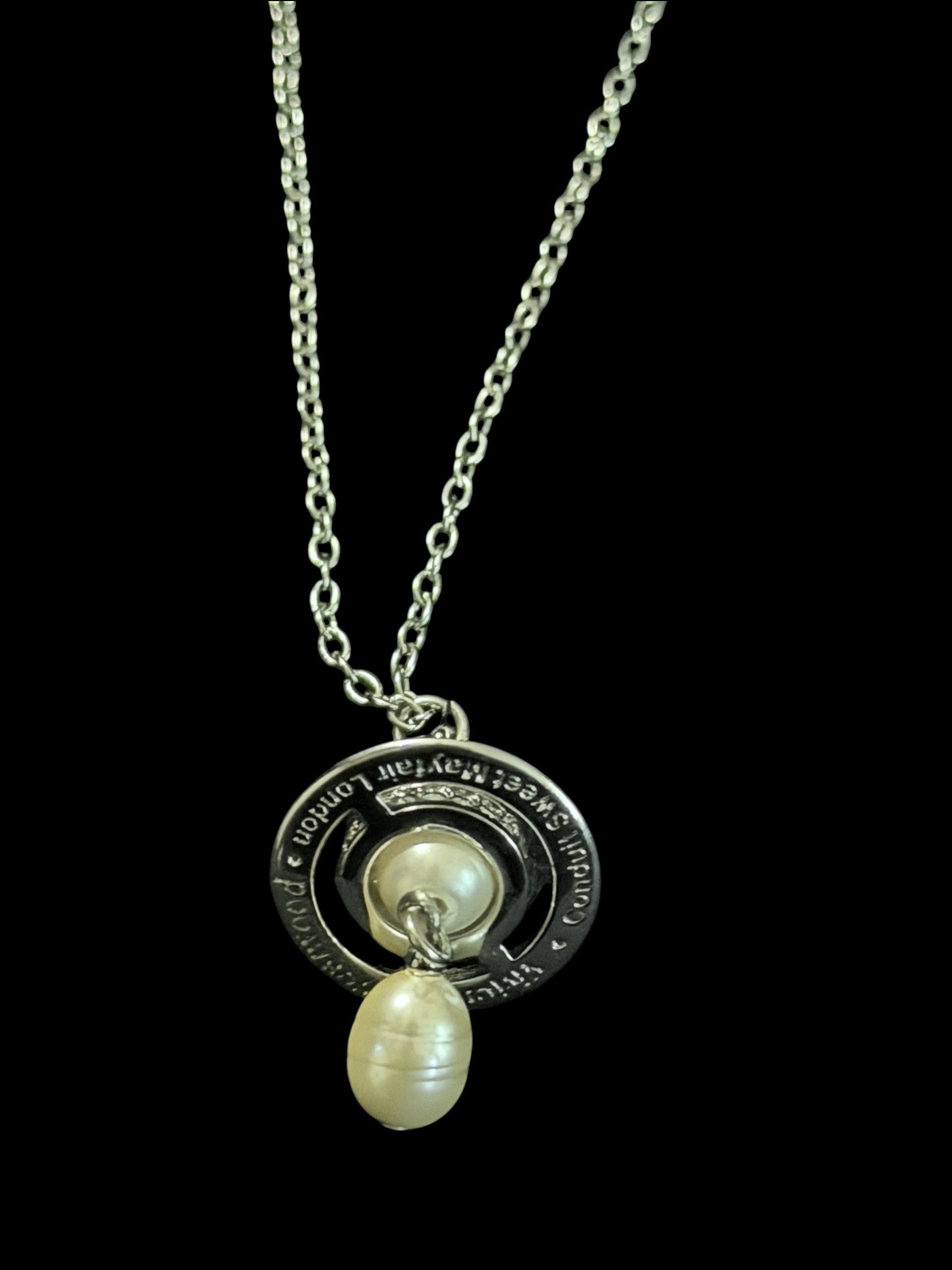 Vivienne Westwood Pearl Orb Necklace Silver Crystal Pendant Y2 6