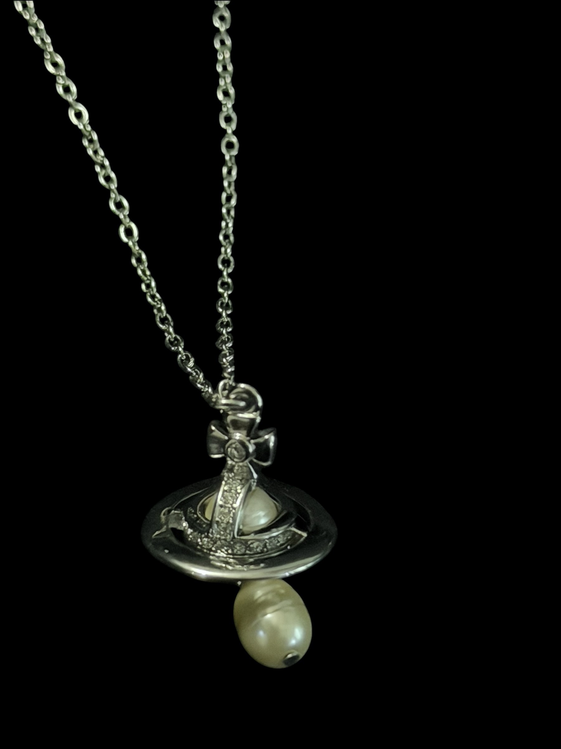 Vivienne Westwood Pearl Orb Necklace Silver Crystal Pendant Y2 5