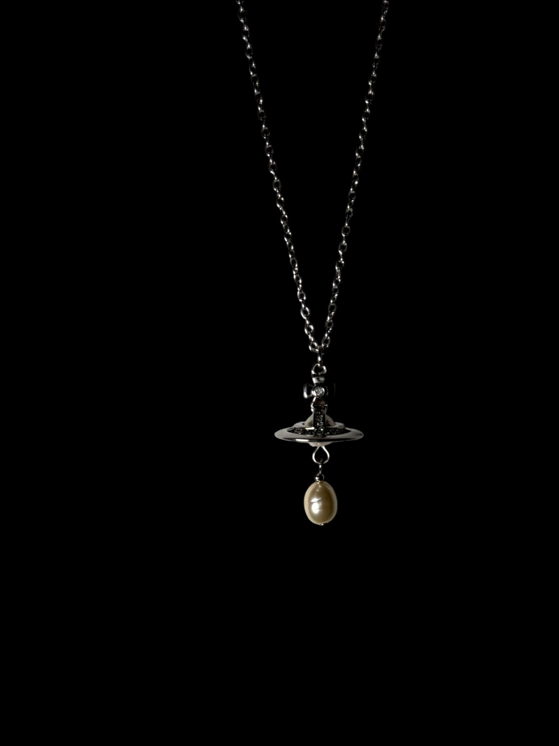 Vivienne Westwood Pearl Orb Necklace Silver Crystal Pendant Y2 2