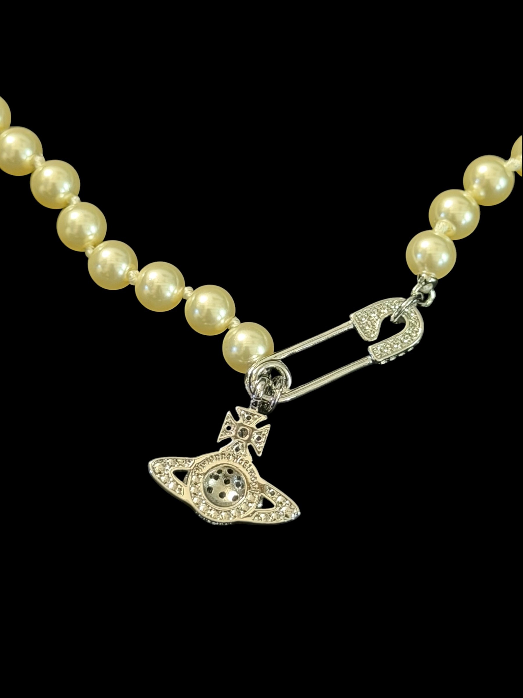 Vivienne Westwood Pearl Orb Safety Pin Necklace Silver Y2K 2