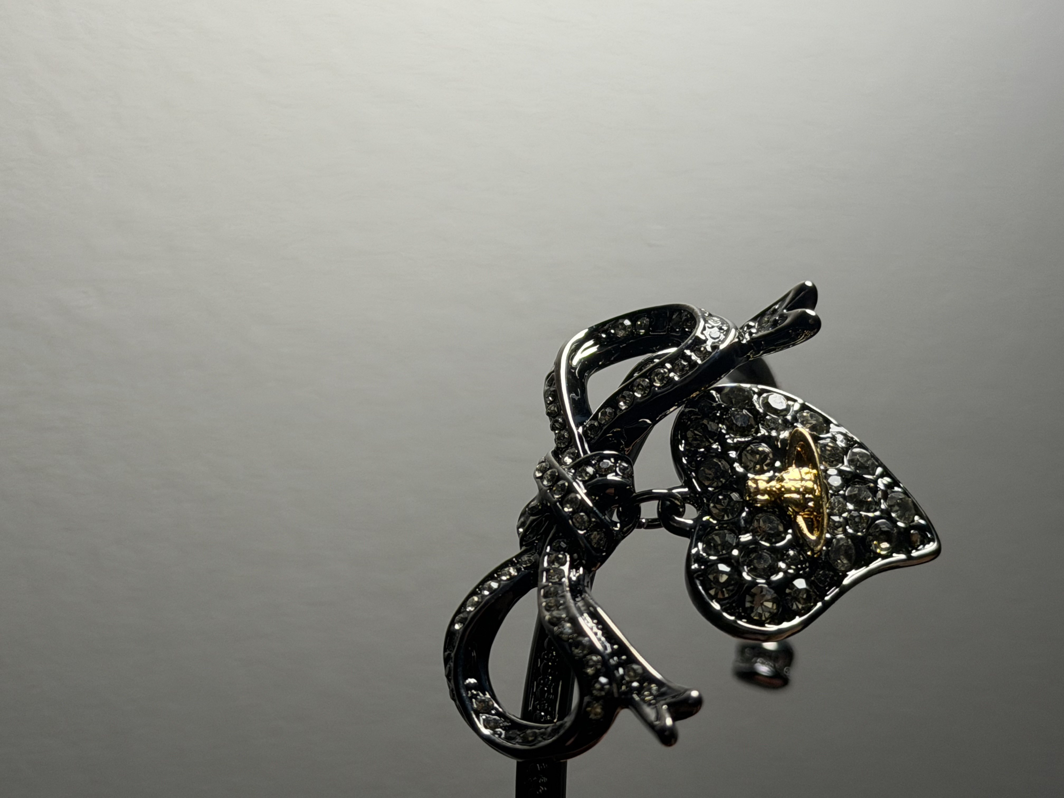 Vivienne Westwood Crystal Heart Bow Bangle Bracelet 2