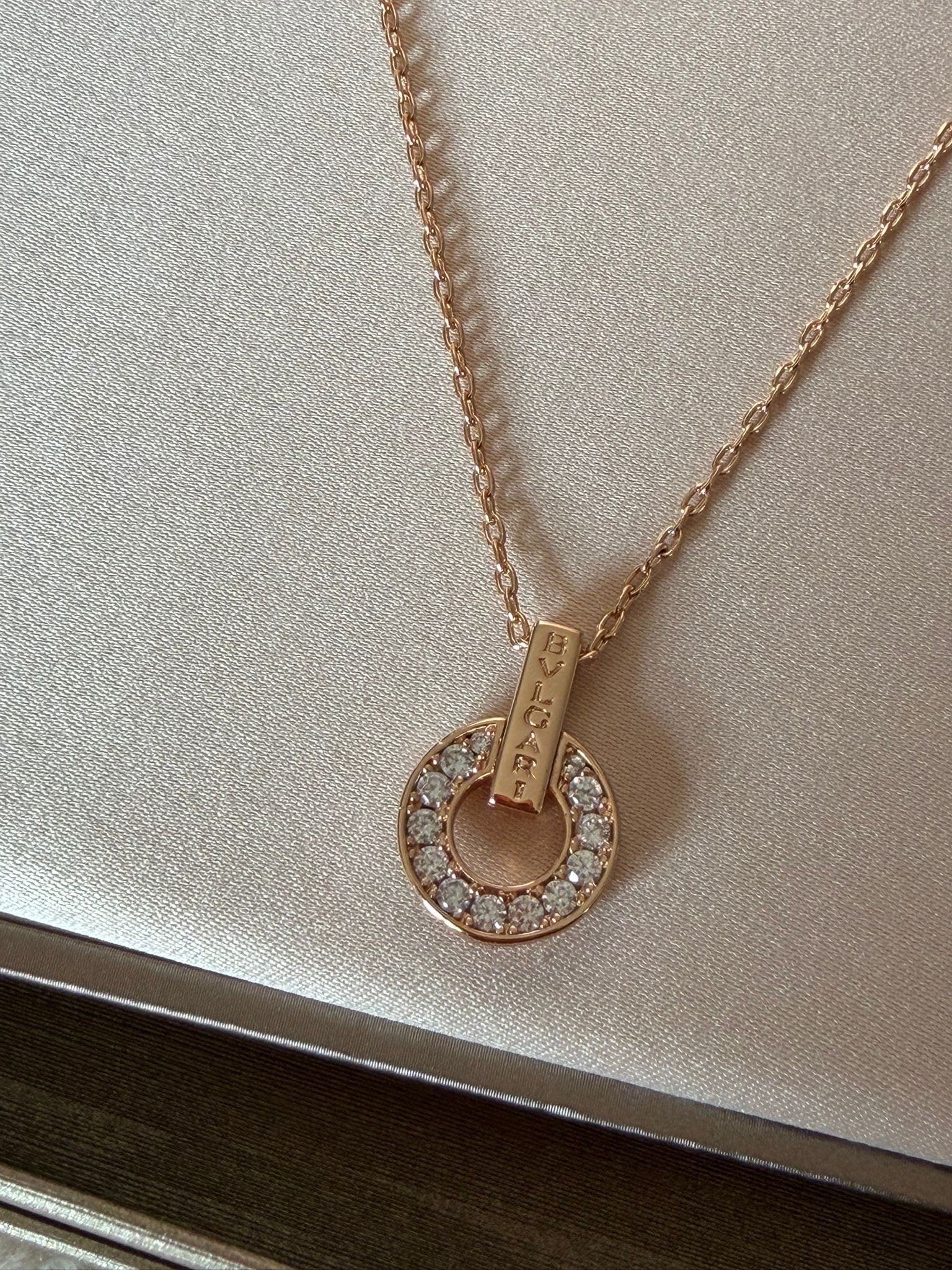 Collier bvlgari doré 3