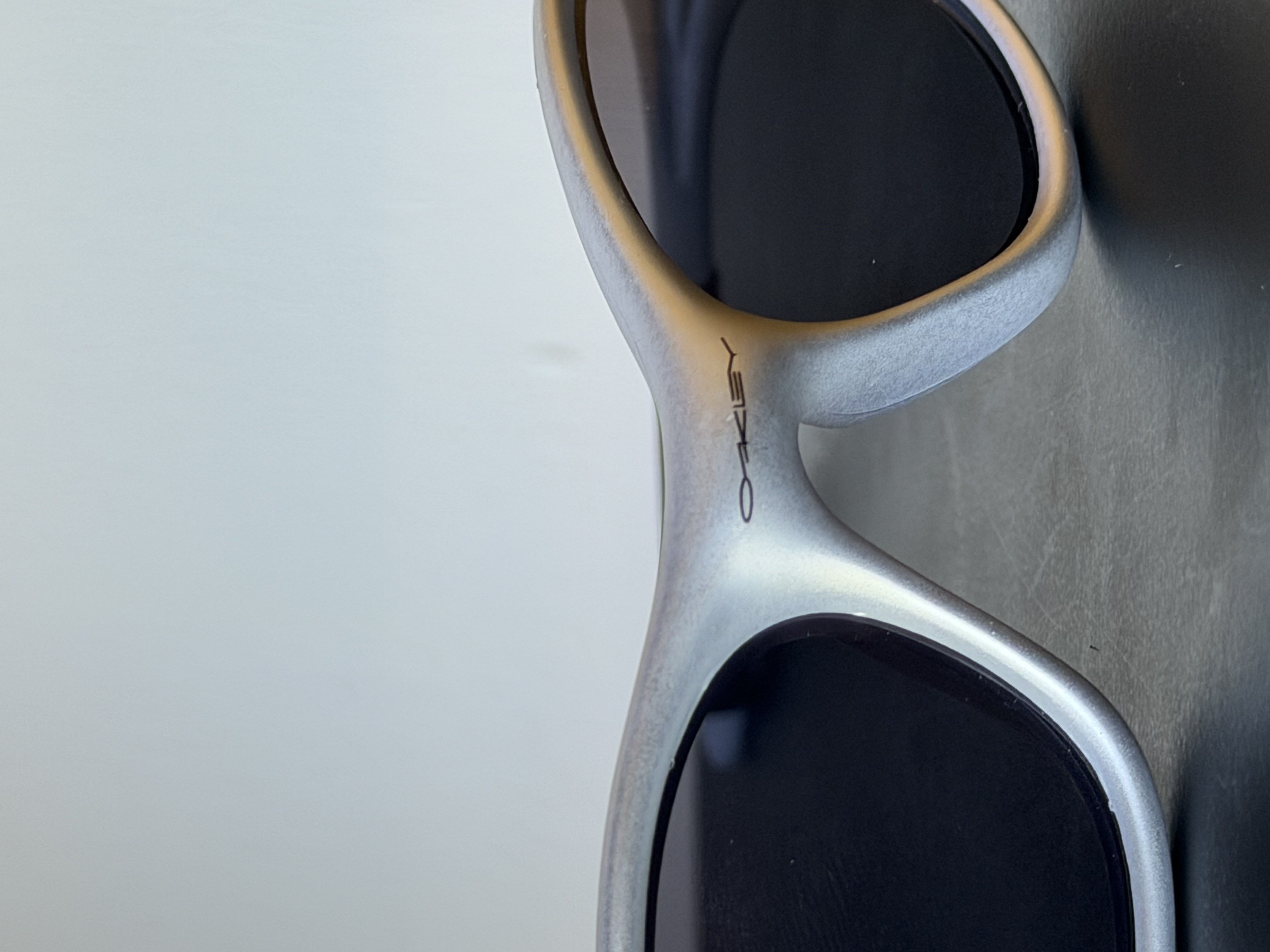 Oakley Minute Silver Black Y2K Sunglasses Vintage 2