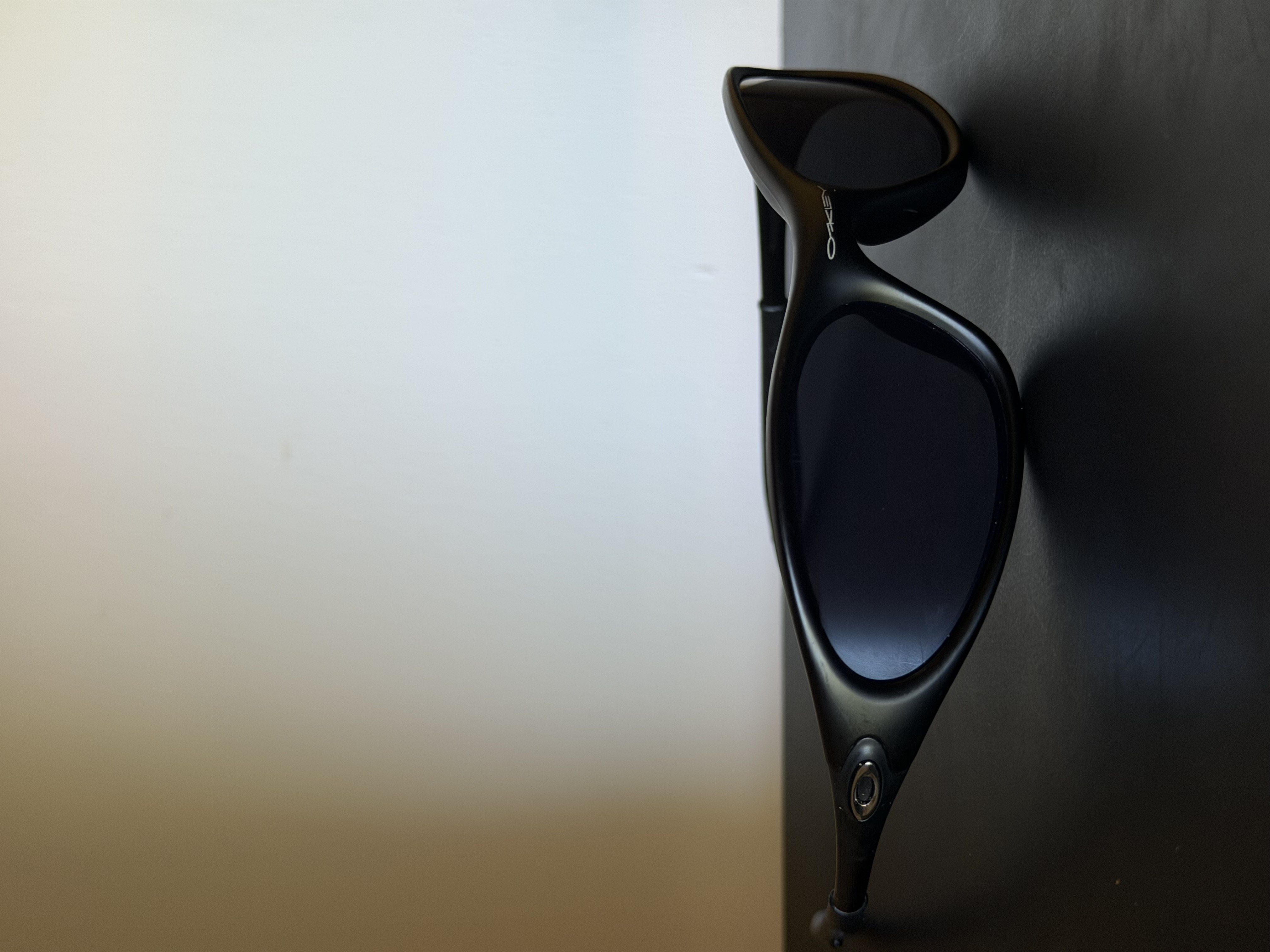 Oakley Minute Black Y2K Sunglasses Vintage 7