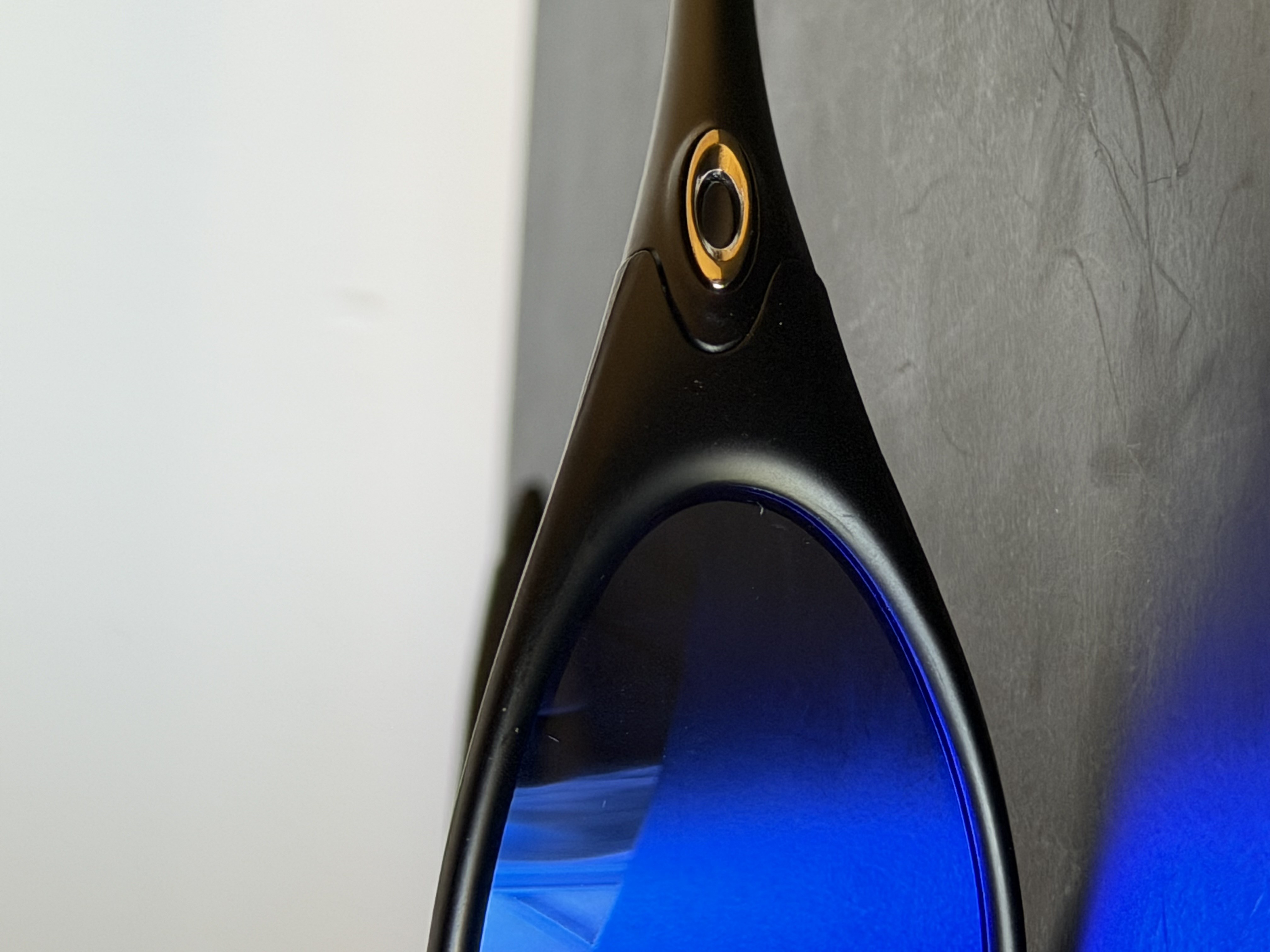 Oakley Minute Black Blue Iridium Y2K Sunglasses Vintage 9