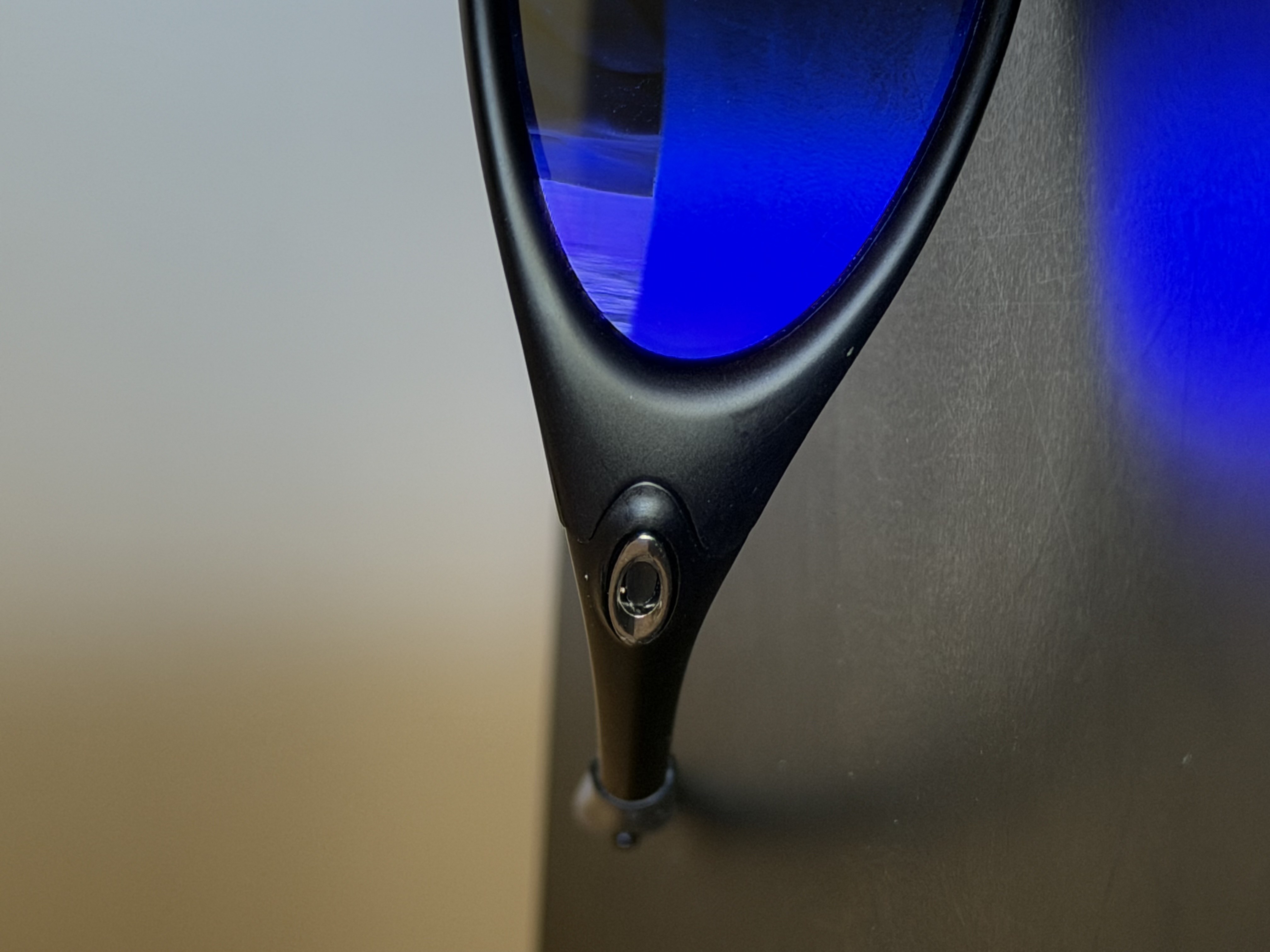 Oakley Minute Black Blue Iridium Y2K Sunglasses Vintage 6