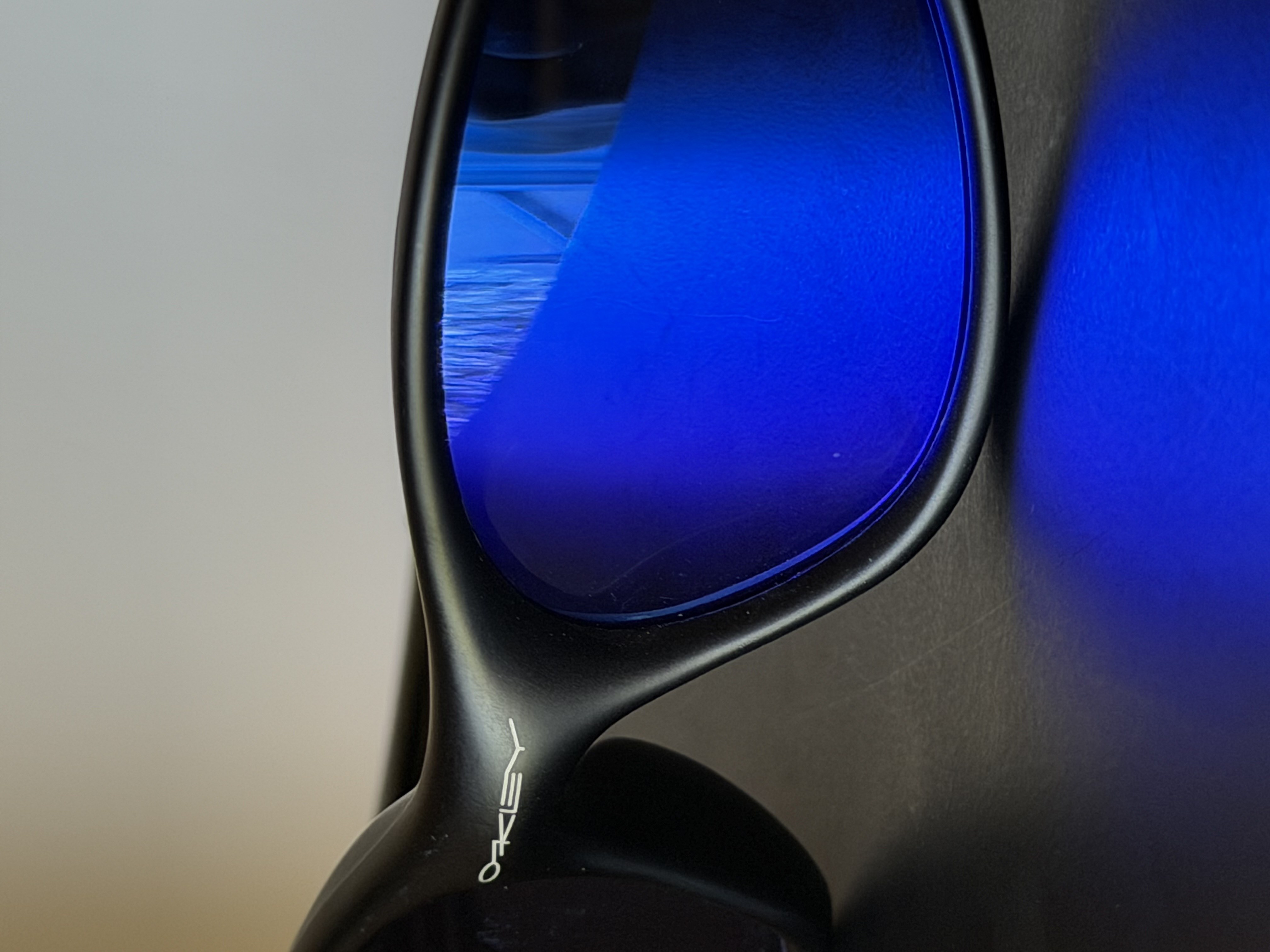 Oakley Minute Black Blue Iridium Y2K Sunglasses Vintage 8