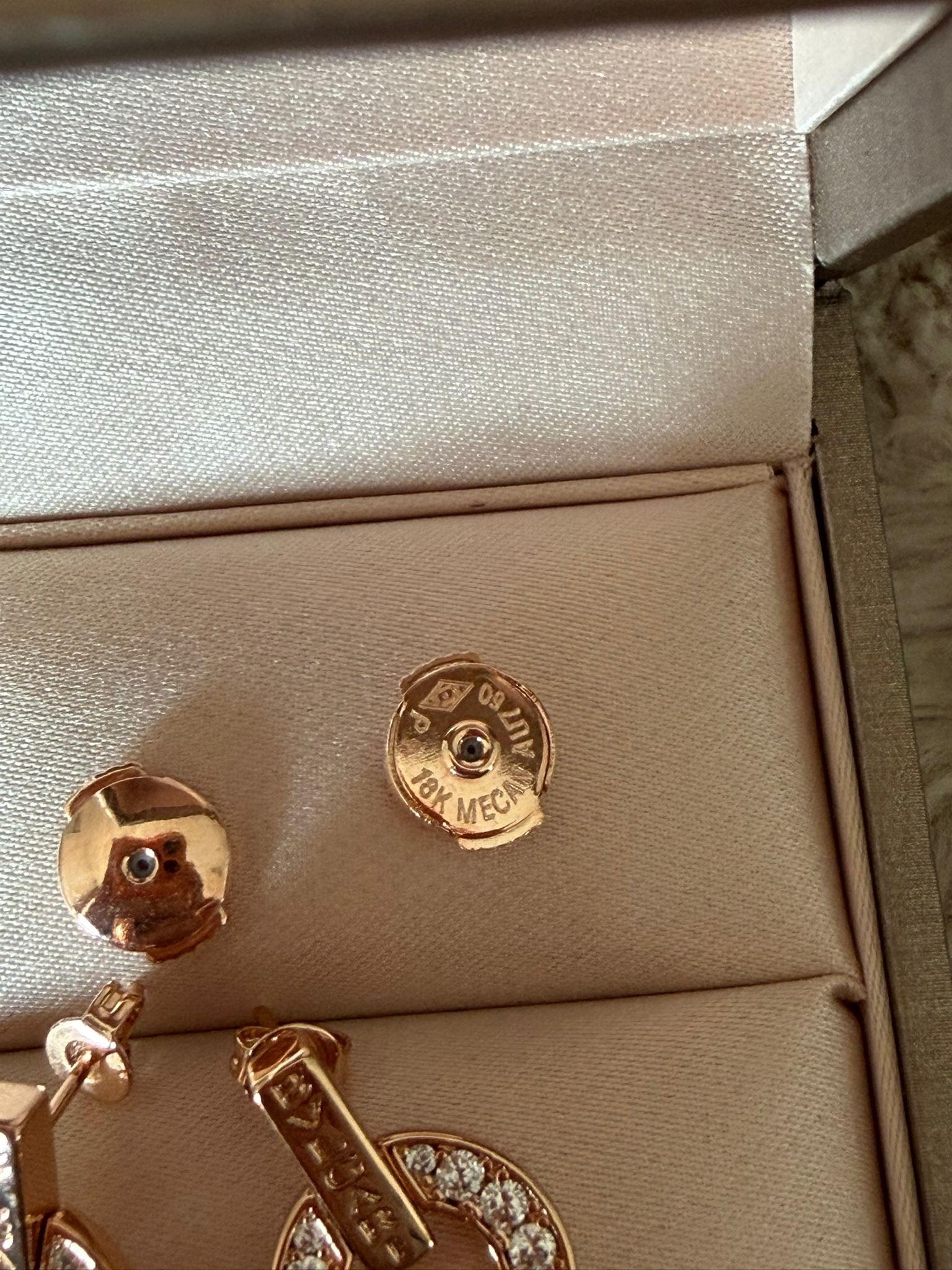 Boucle d’oreille bvlgari 2
