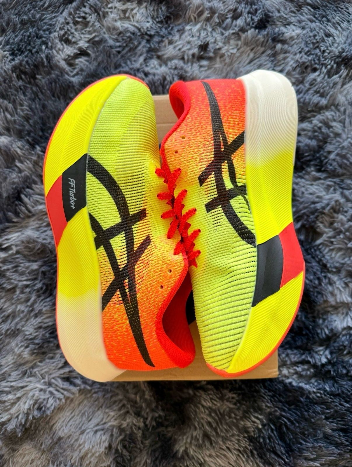 ASICS Metaspeed Sky Paris 2