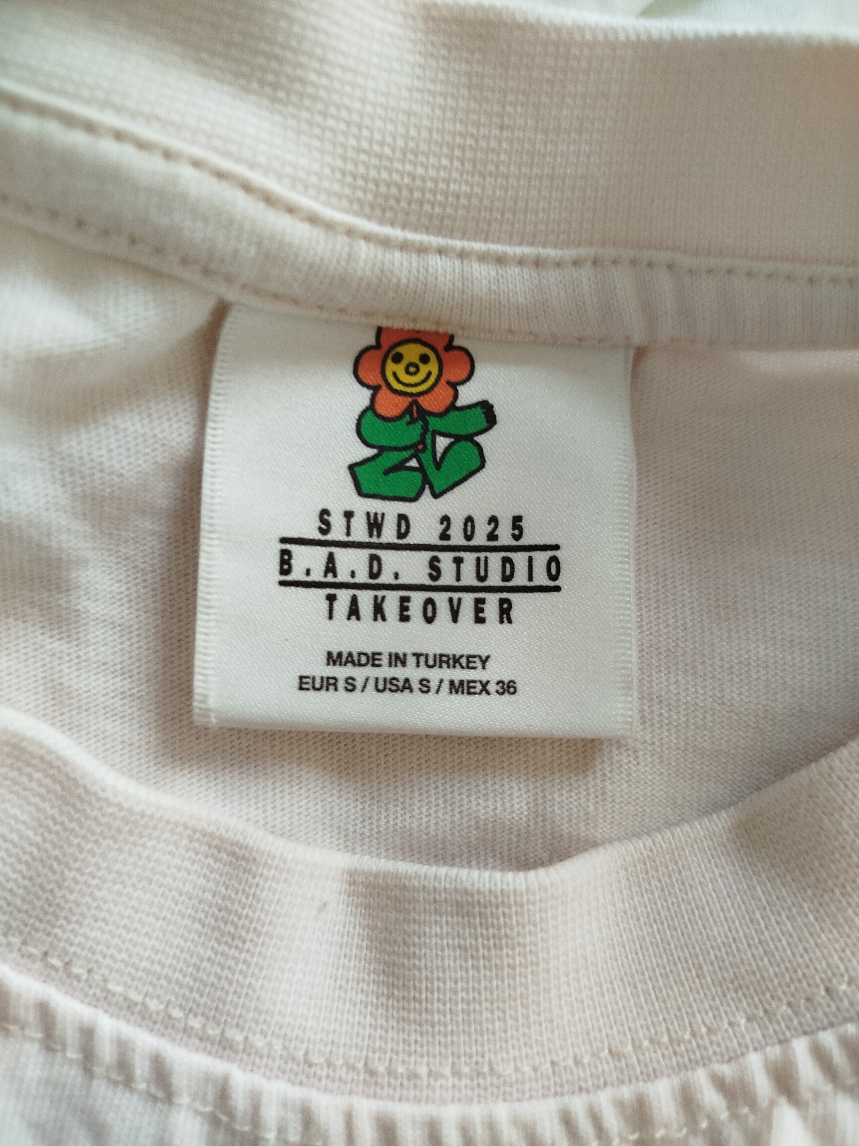 Camiseta Pull&Bear Rosa Size S 5