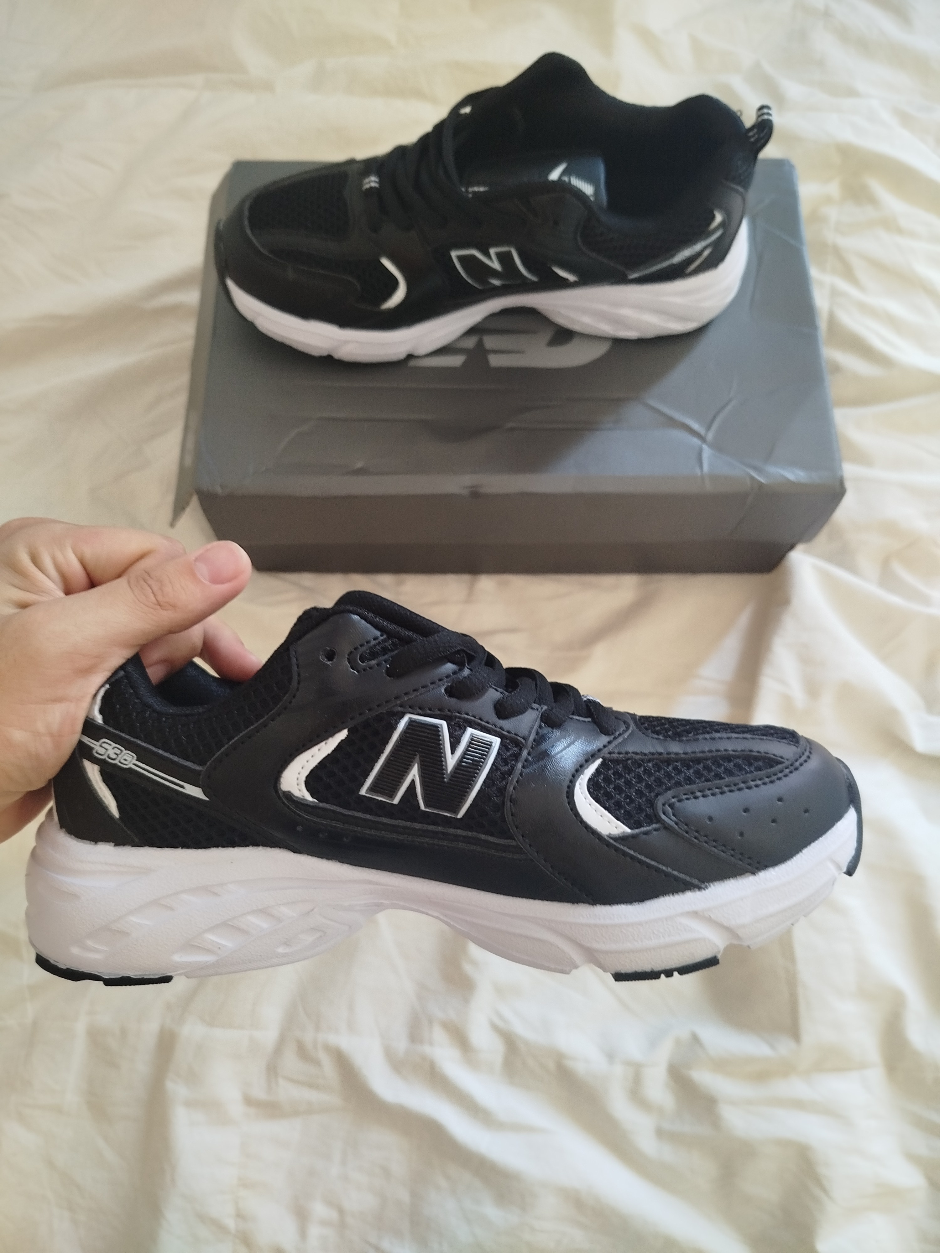 New Balance 530 Black White Size 38 4