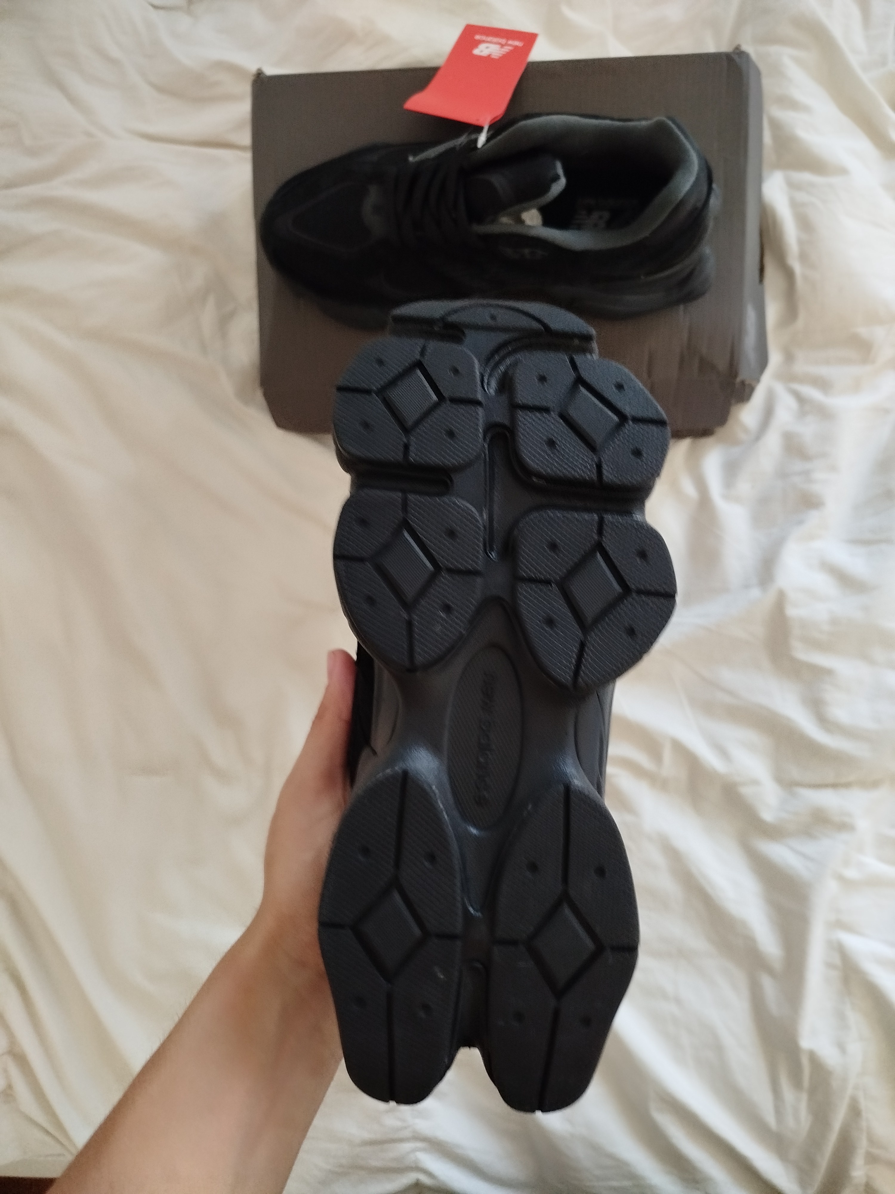 New Balance 9060 Triple Black Size 39'5 4
