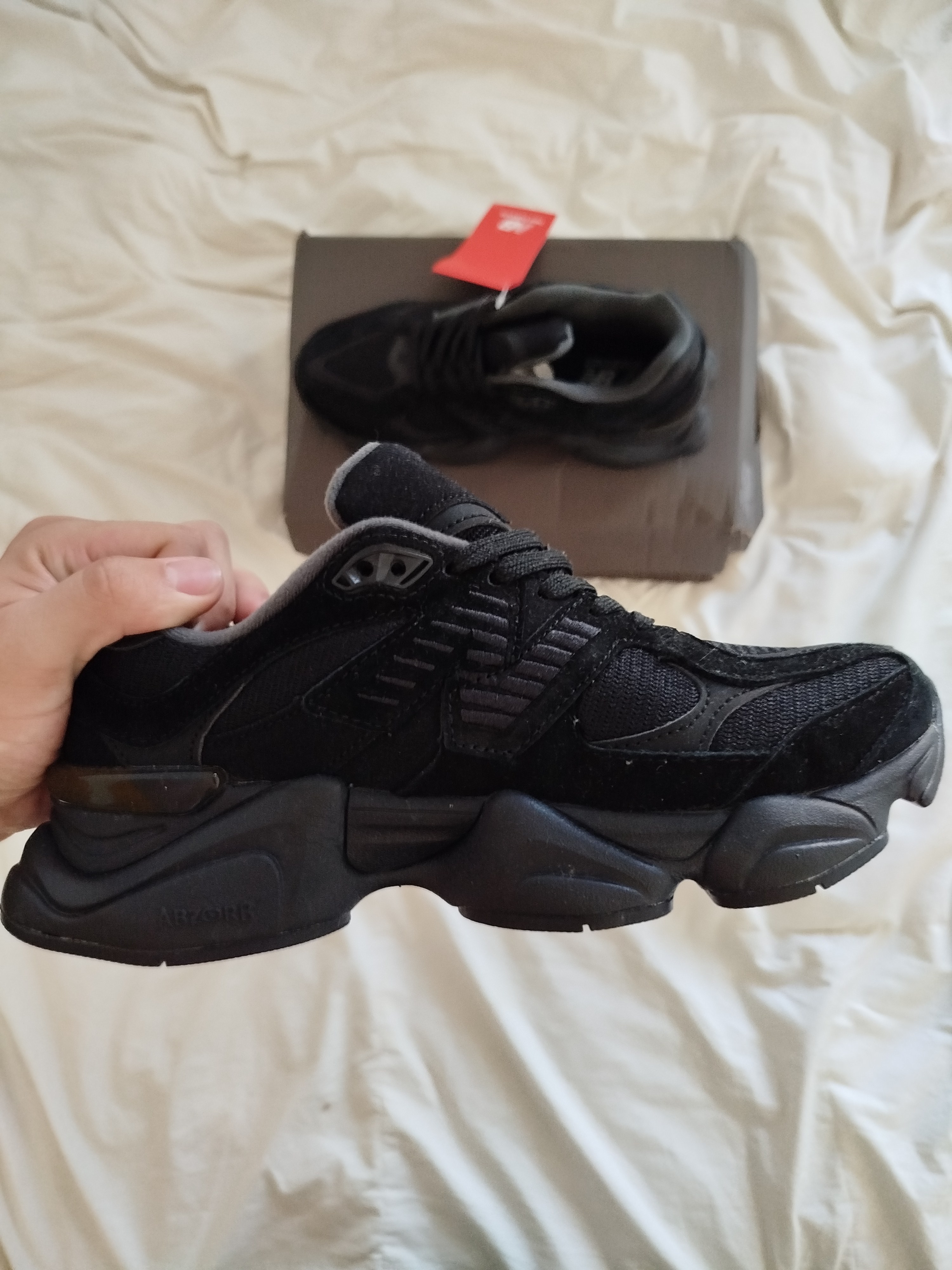 New Balance 9060 Triple Black Size 39'5 3