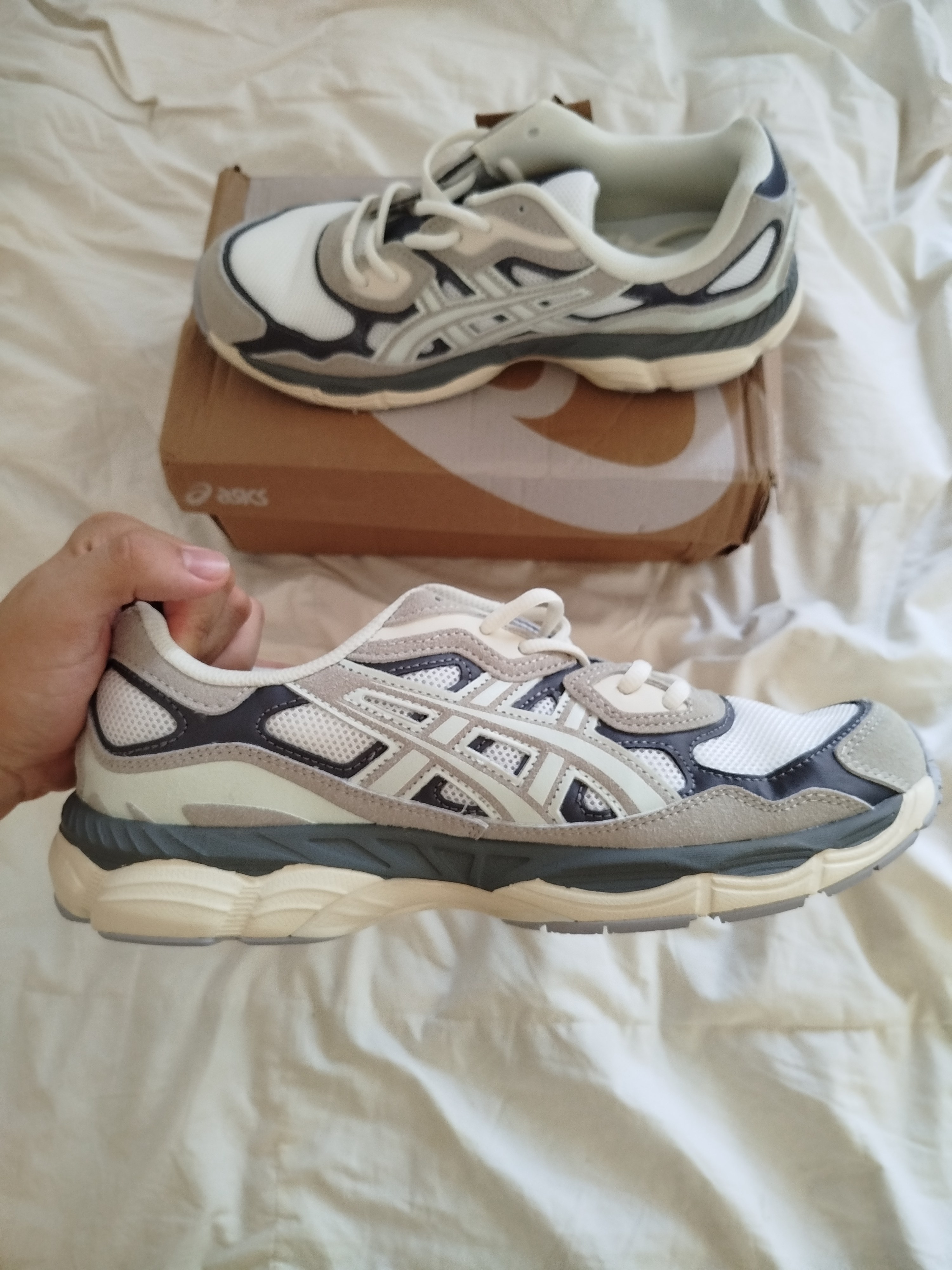 Asics Gel NYC Size 44 3