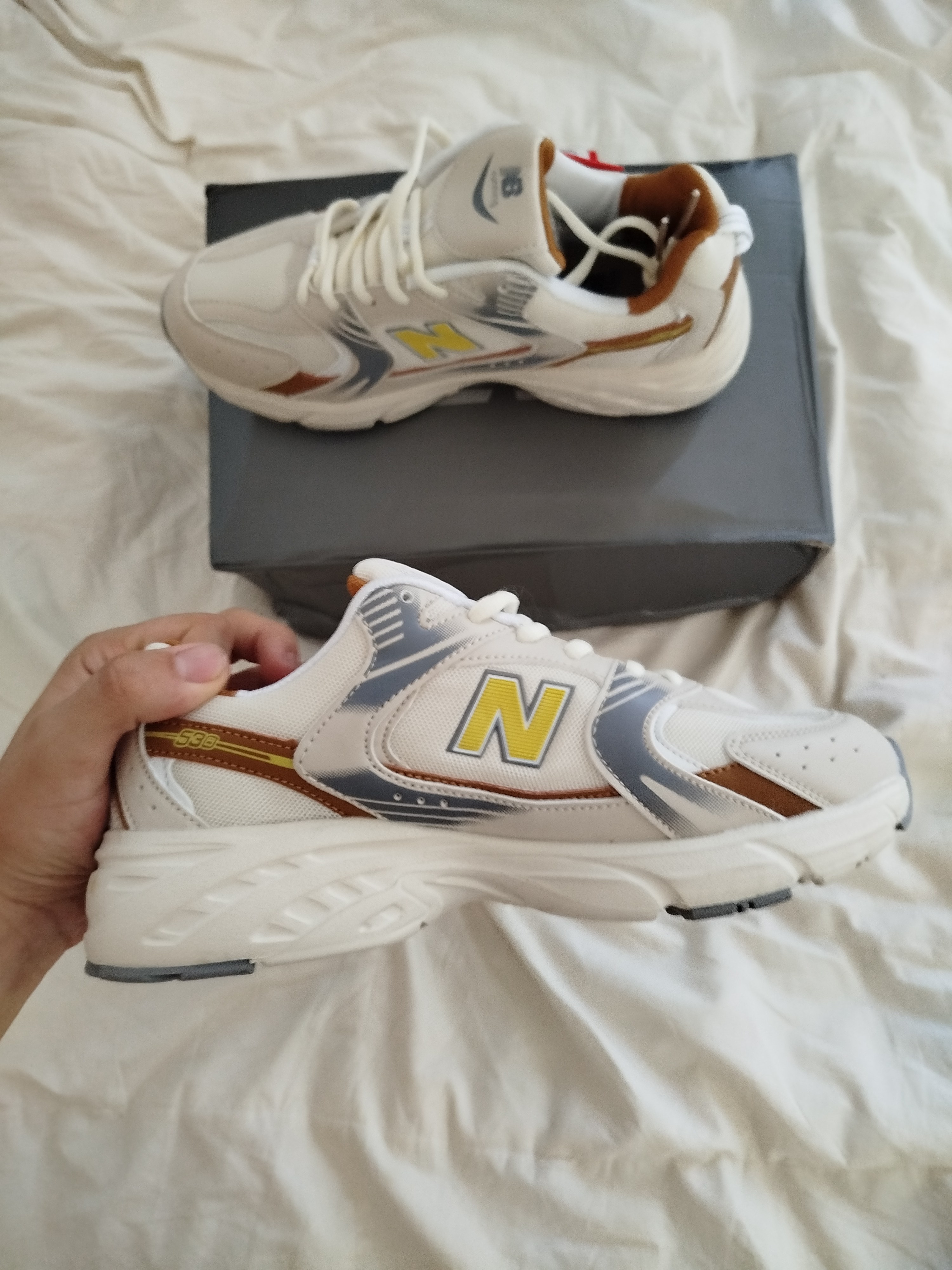 New Balance 530 Beige Size 40 4