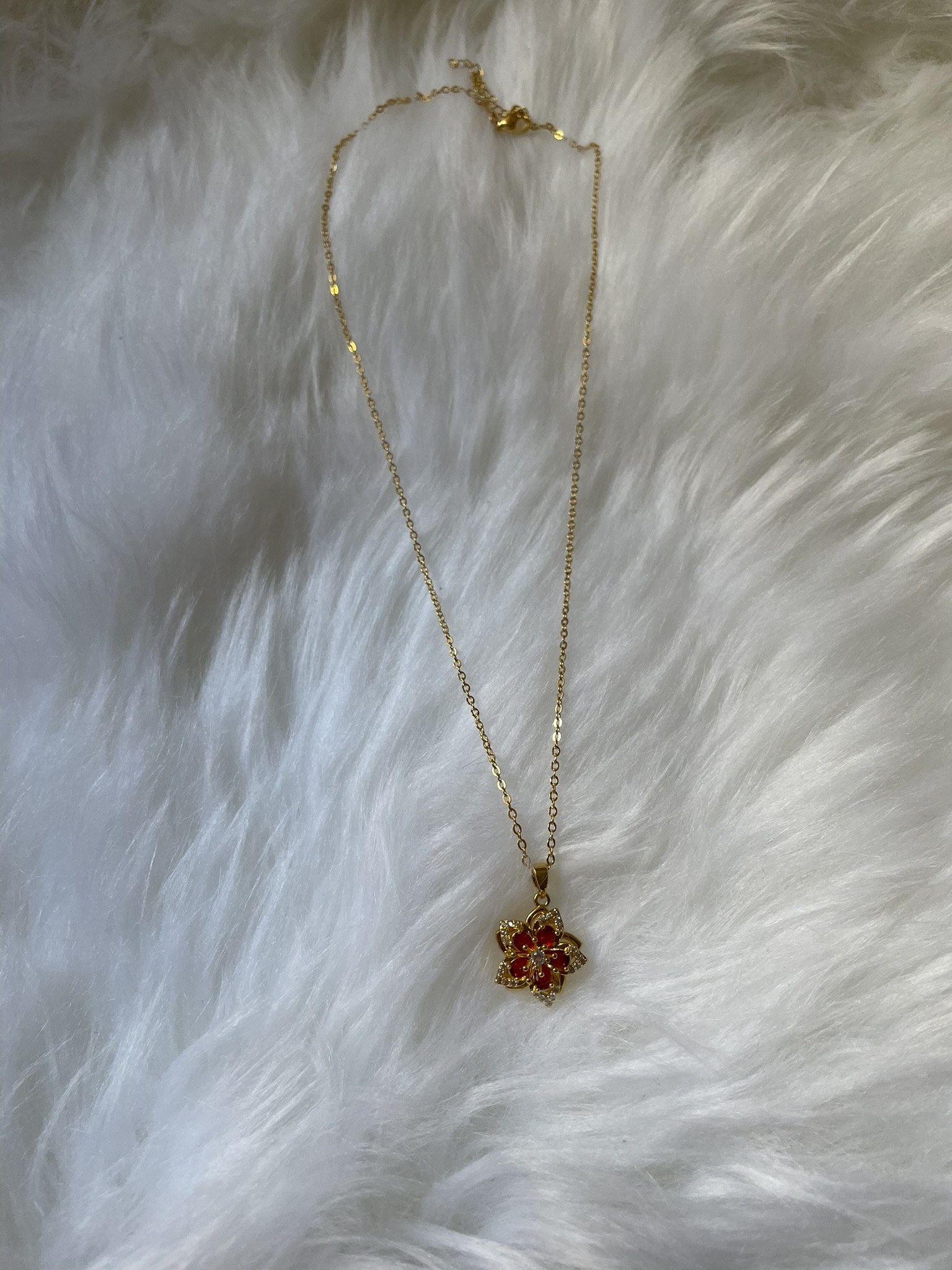 Collier pendentif rotatif à 360° en forme de fleur 5