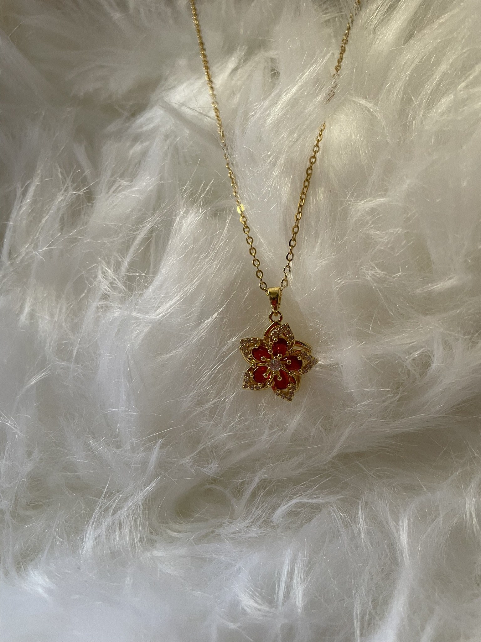 Collier pendentif rotatif à 360° en forme de fleur 4