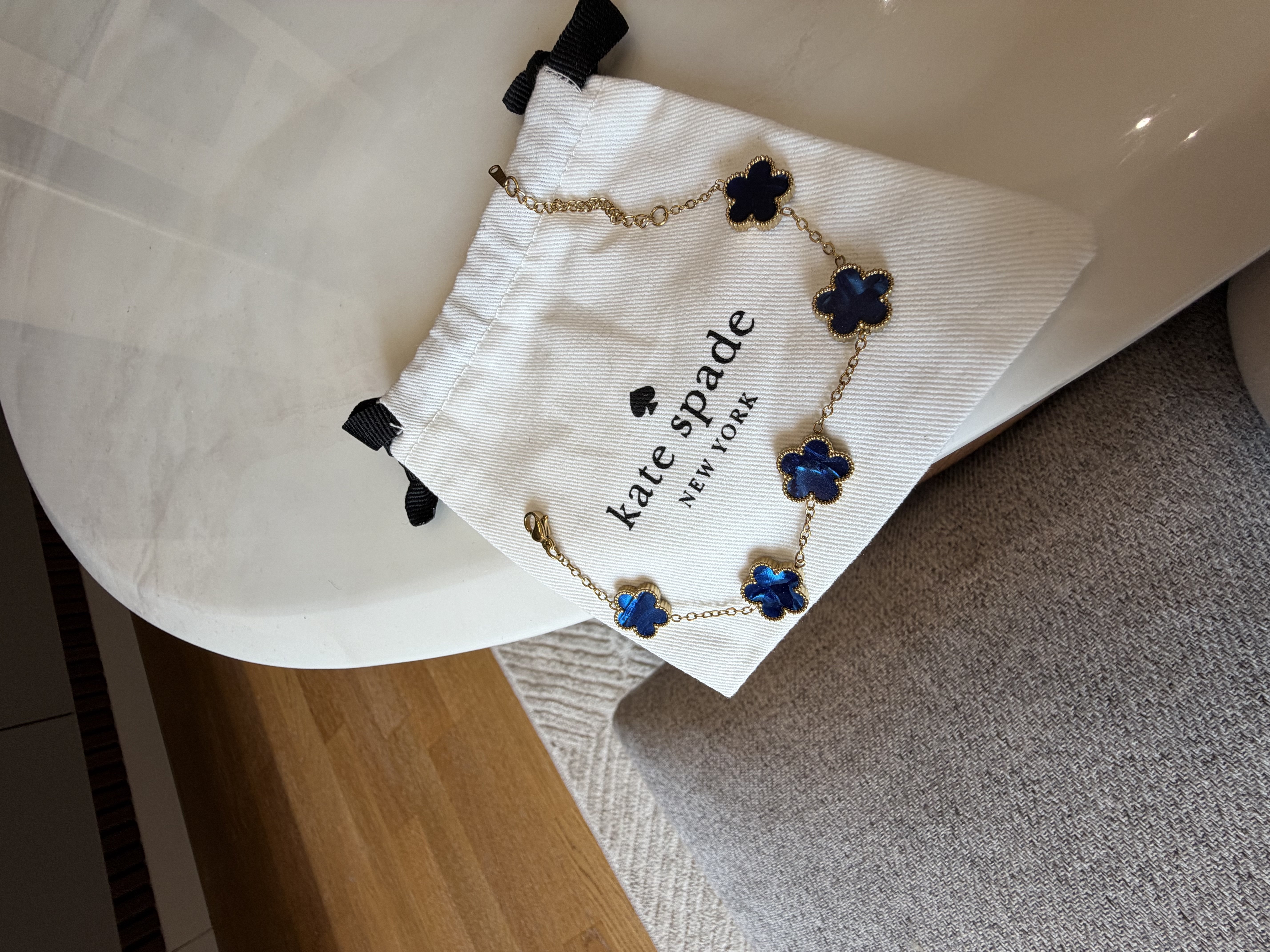 Bracelet trèfle Kate spade marbre bleu foncé